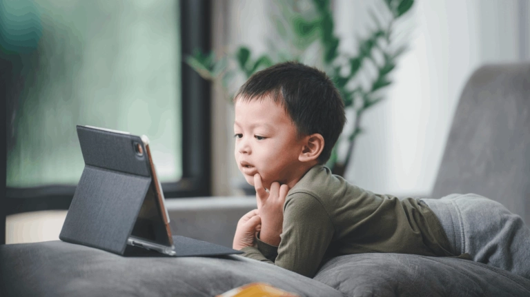 Mẹo Dân Gian Chữa Trẻ Chậm Nói Hiệu Quả và Lưu Ý Quan Trọng