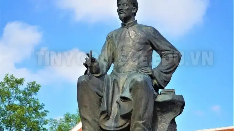 Nguyễn Du 3