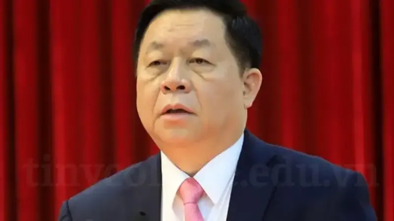 Tiểu sử Nguyễn Trọng Nghĩa 2